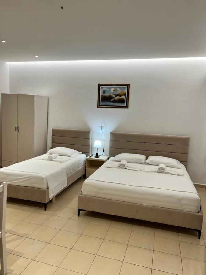 Hotel Moscopole Εξαμίλιο Εξωτερικό φωτογραφία