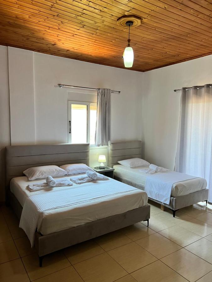 Hotel Moscopole Εξαμίλιο Εξωτερικό φωτογραφία