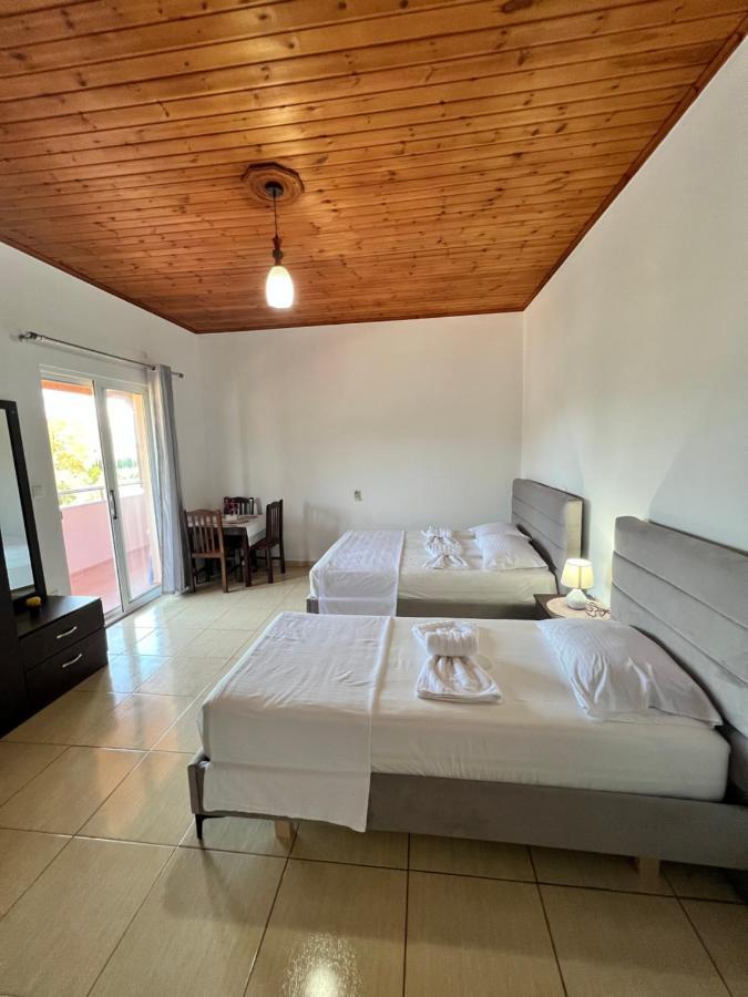 Hotel Moscopole Εξαμίλιο Εξωτερικό φωτογραφία