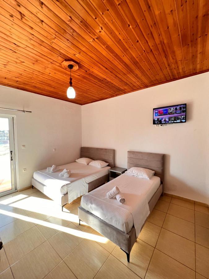 Hotel Moscopole Εξαμίλιο Εξωτερικό φωτογραφία