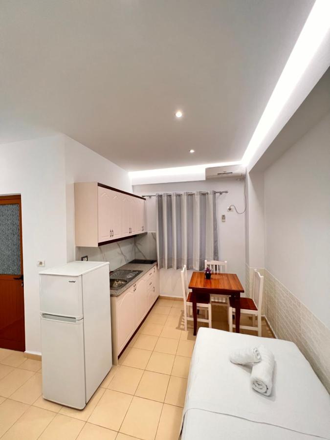 Hotel Moscopole Εξαμίλιο Εξωτερικό φωτογραφία