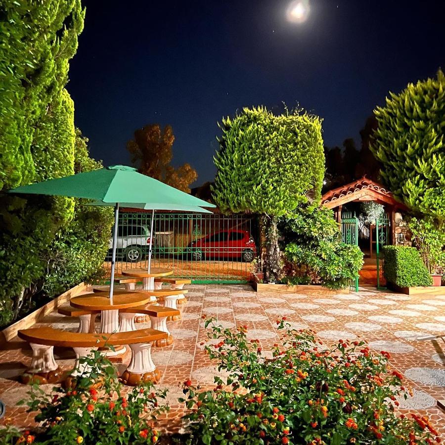 Hotel Moscopole Εξαμίλιο Εξωτερικό φωτογραφία