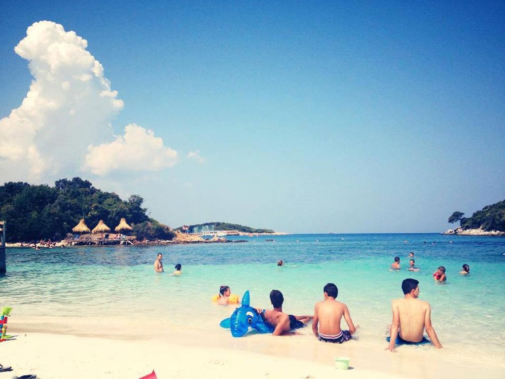 Hotel Moscopole Εξαμίλιο Εξωτερικό φωτογραφία