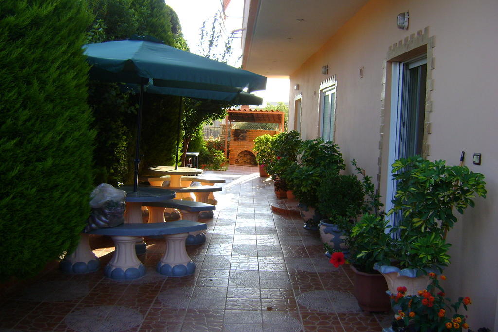Hotel Moscopole Εξαμίλιο Εξωτερικό φωτογραφία