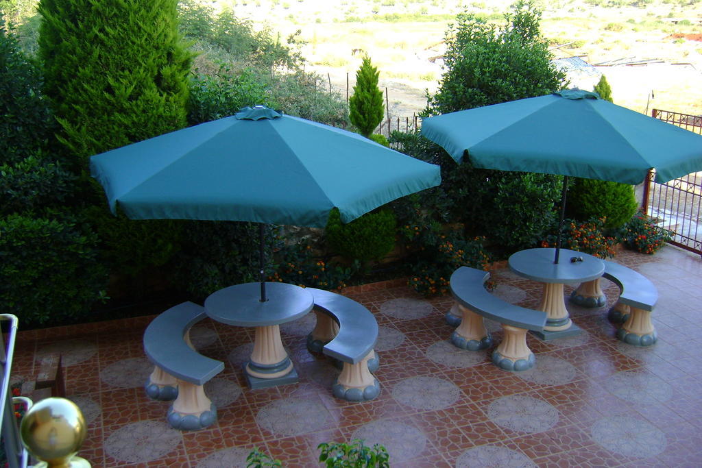 Hotel Moscopole Εξαμίλιο Εξωτερικό φωτογραφία
