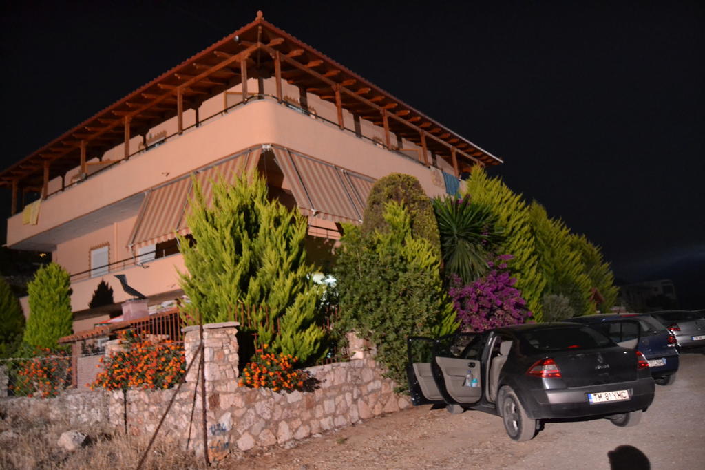 Hotel Moscopole Εξαμίλιο Εξωτερικό φωτογραφία